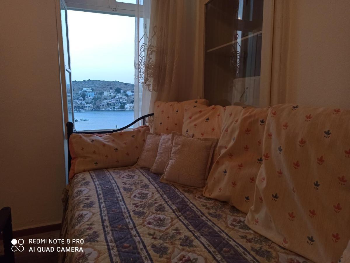 Maison d'hôtes Pitini à Symi Extérieur photo